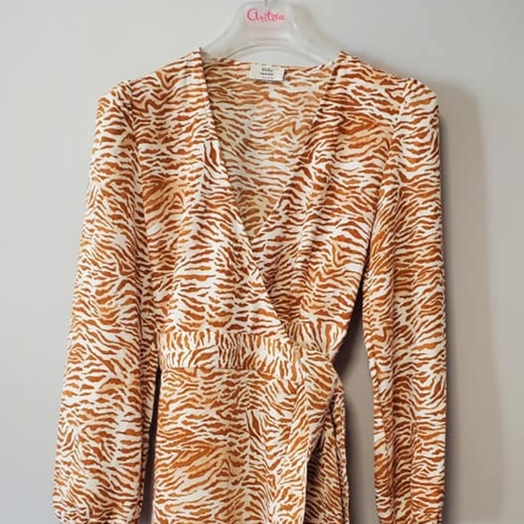 ARITZIA LITTLE MOON JULEP DRESS (S) - Picture 4 of 7